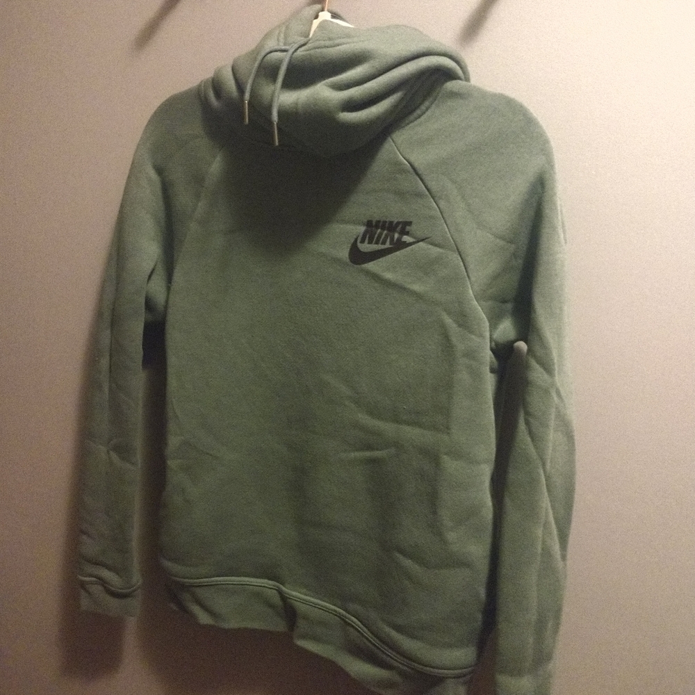 Nike sweatshirt